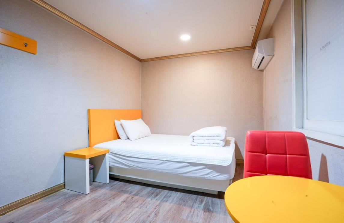 K Motel Daeyeon Busan Bagian luar foto